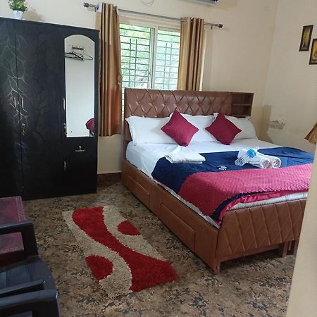 Saptami Hampi Homestay エクステリア 写真