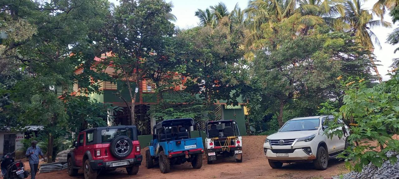 Saptami Hampi Homestay エクステリア 写真