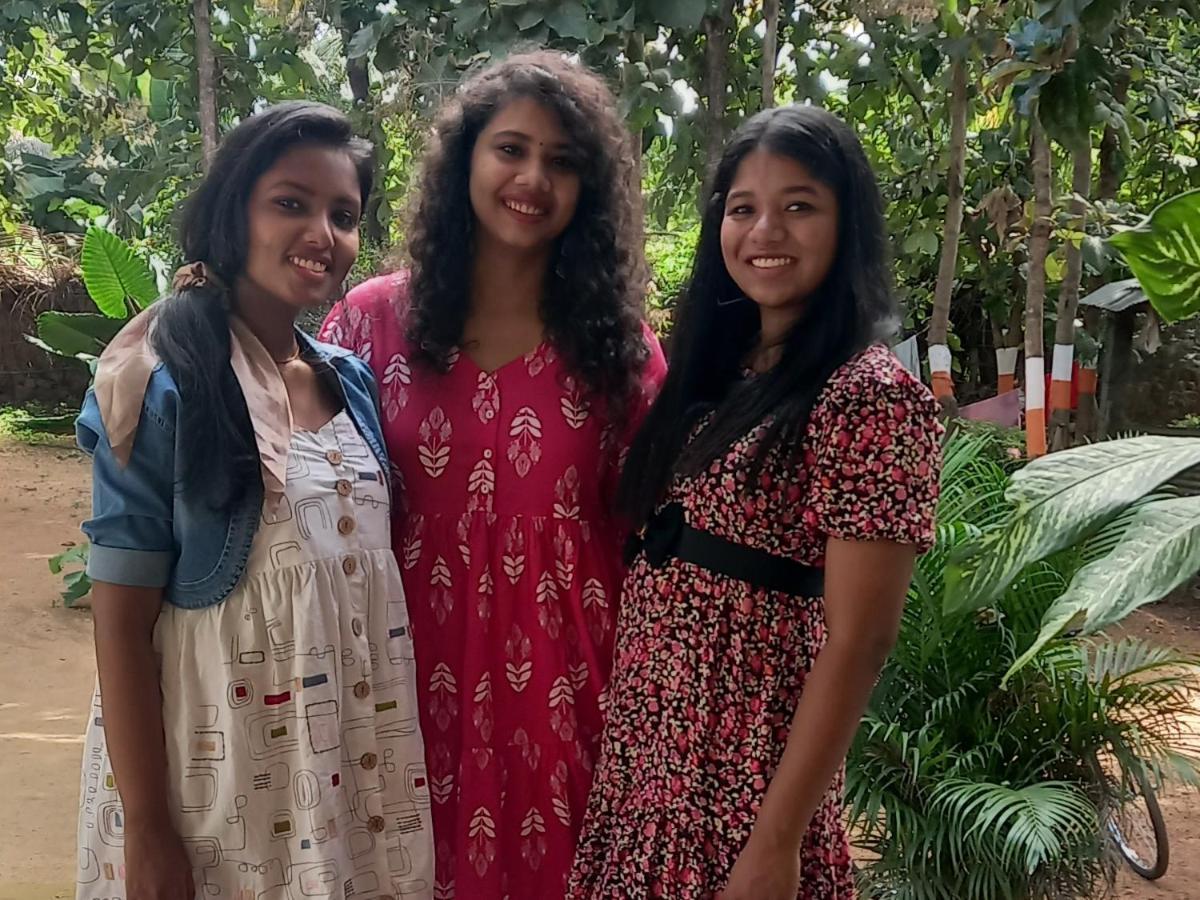 Saptami Hampi Homestay エクステリア 写真