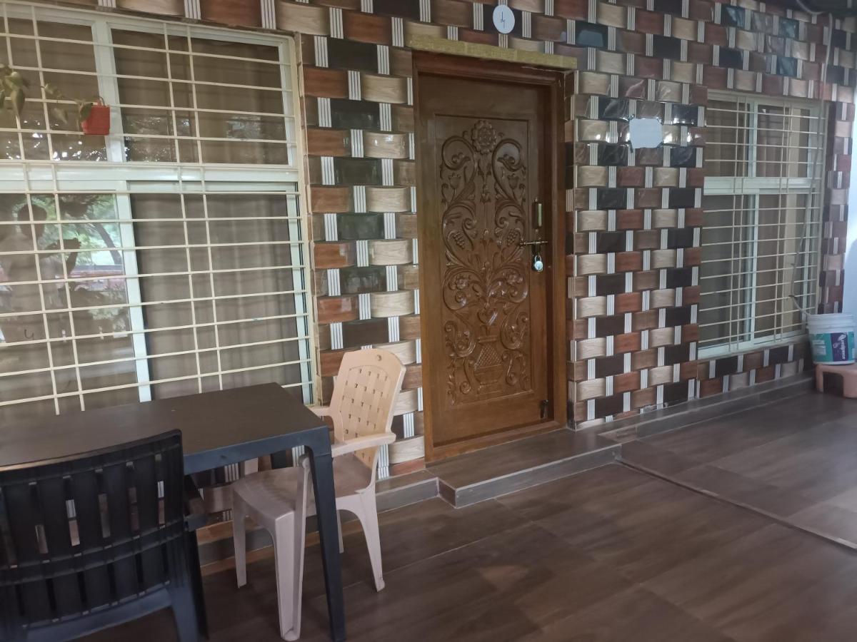 Saptami Hampi Homestay エクステリア 写真